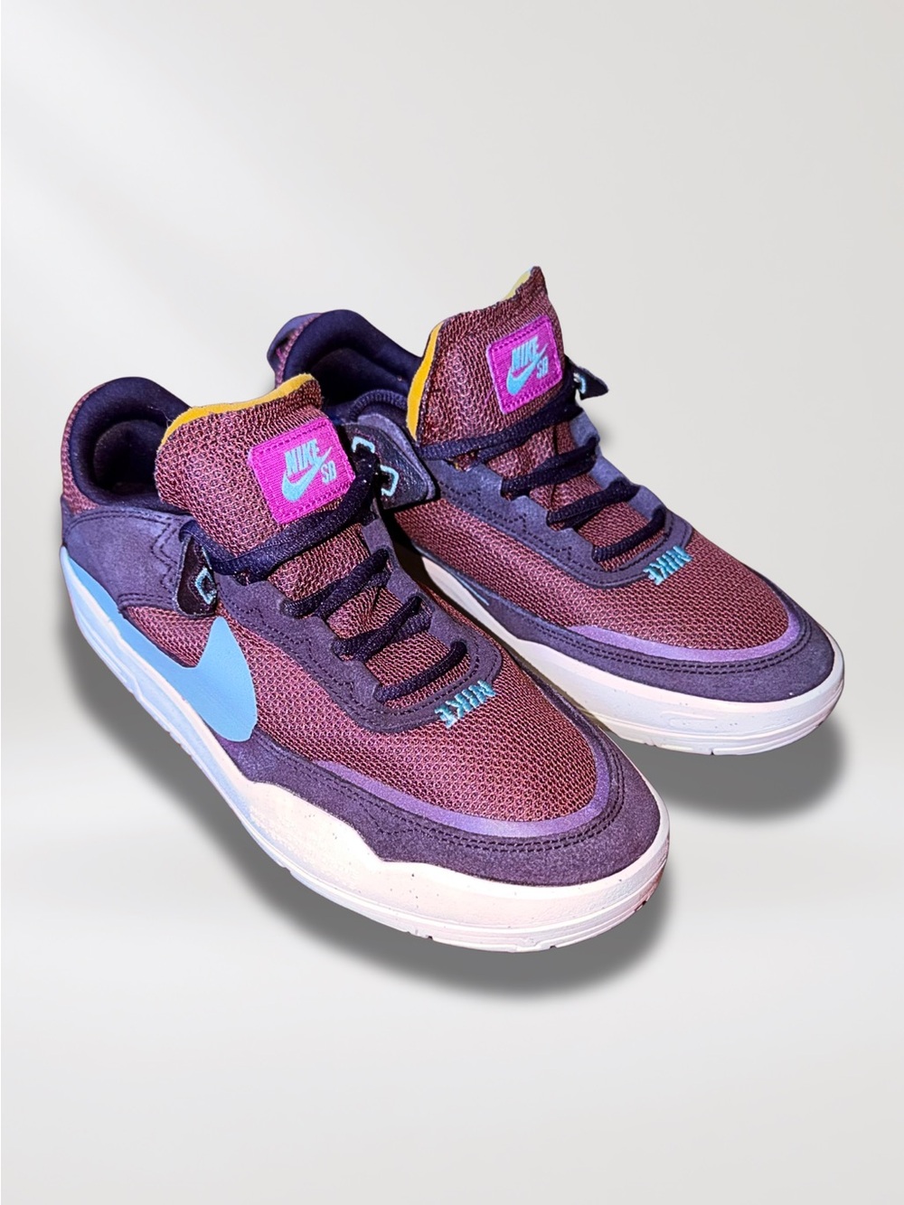 Nike SB Day One Burgundy Ash Denim Turquoise 7Y FN4210-600 Skate Shoes